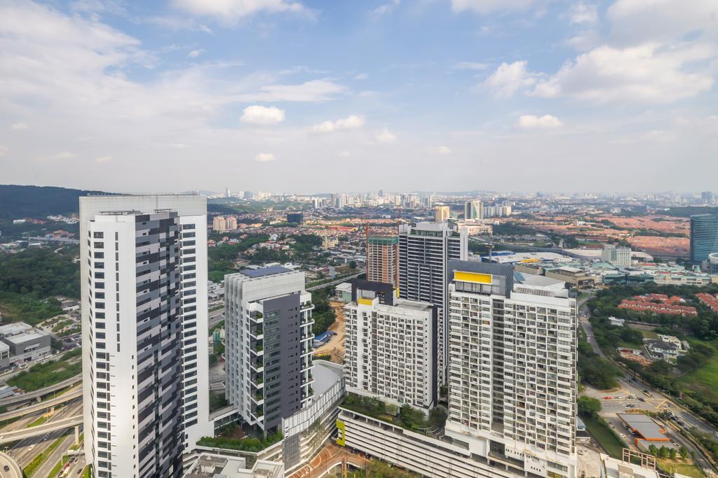 Proper Suites@Empire Damansara Petaling Jaya Exterior foto